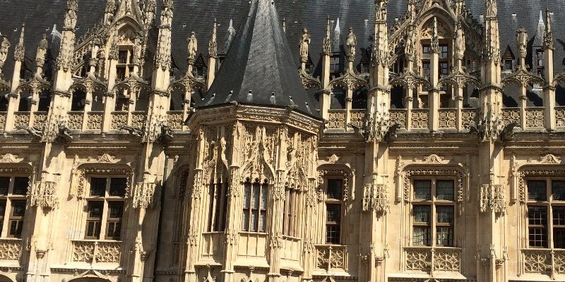 Façade sud Palais de justice Rouen Avocat Claire Dewerdt